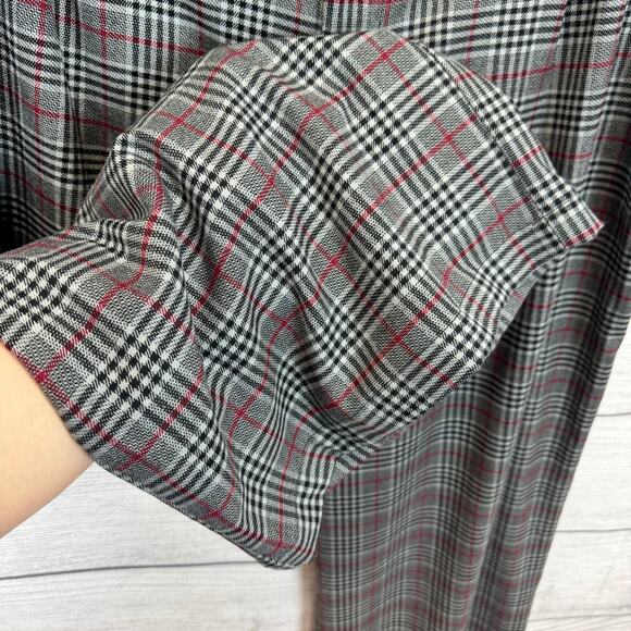 Ava & Viv Plus Size Gray Red Plaid Trouser Pants Size 22 - Picture 4 of 10